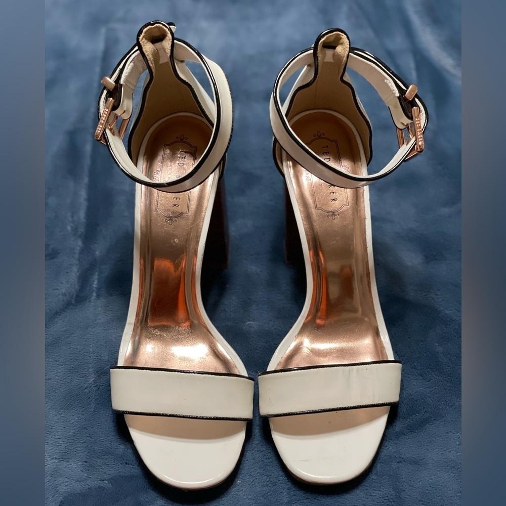 Ted Baker Leather Block Heeled Sandals size EU 40 - 10 US